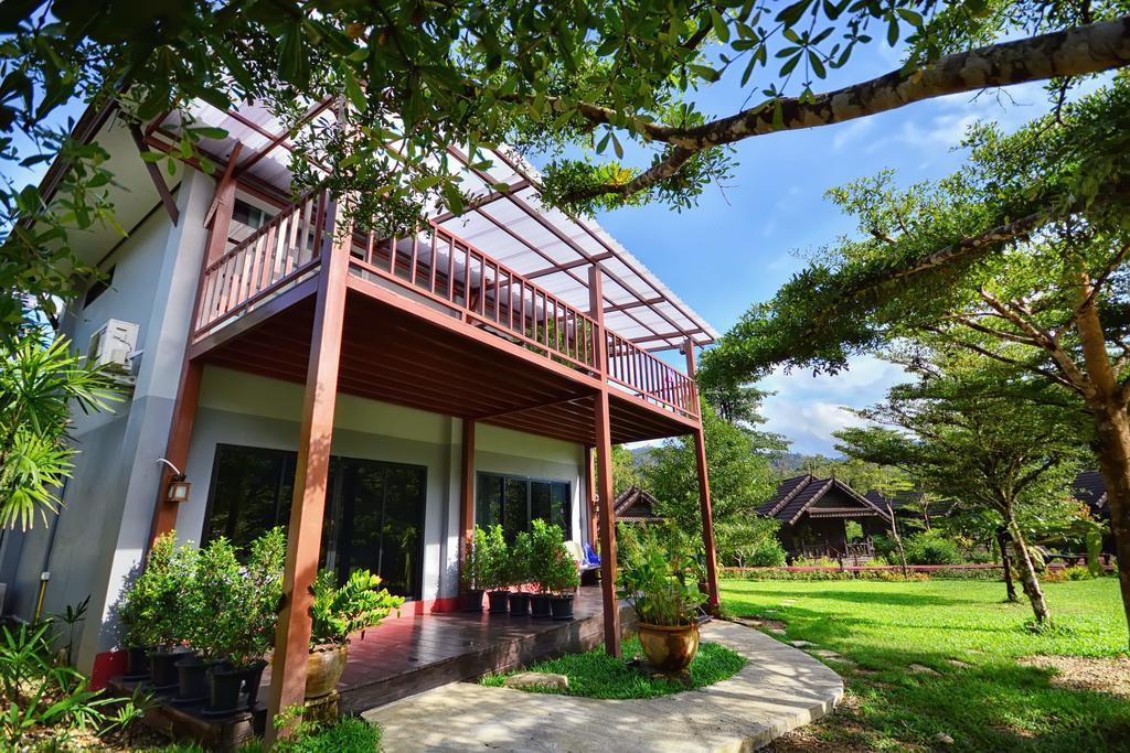 Montania Lifestyle Hotel Khao Sok National Park Dış mekan fotoğraf