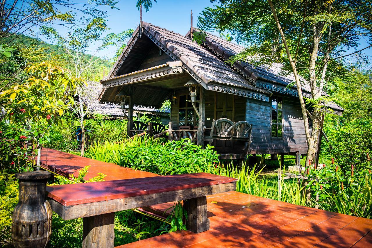 Montania Lifestyle Hotel Khao Sok National Park Dış mekan fotoğraf