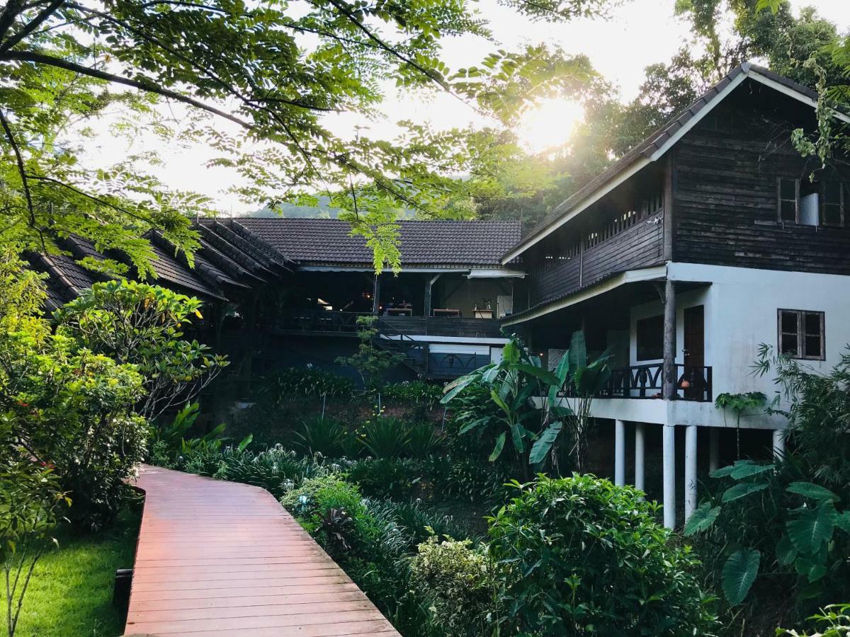 Montania Lifestyle Hotel Khao Sok National Park Dış mekan fotoğraf
